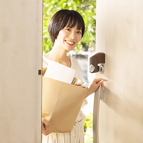 荷物が多いと解錠が大変……